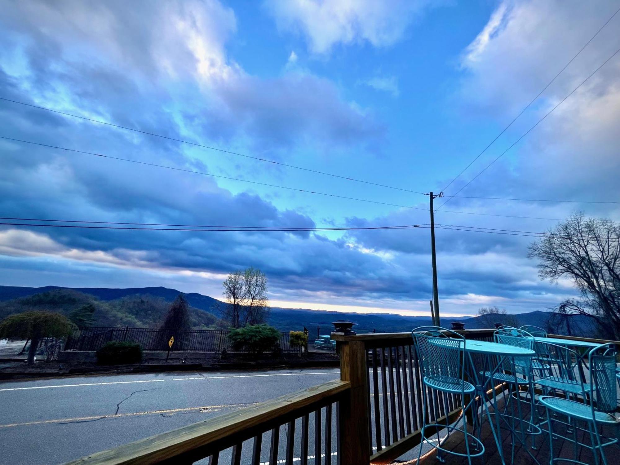 Skyline Village Inn Spruce Pine Ngoại thất bức ảnh
