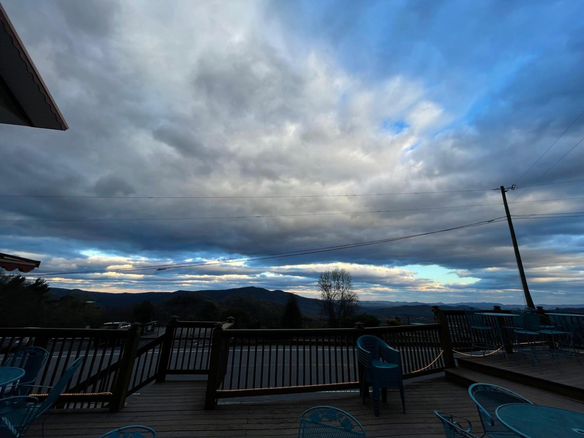Skyline Village Inn Spruce Pine Ngoại thất bức ảnh