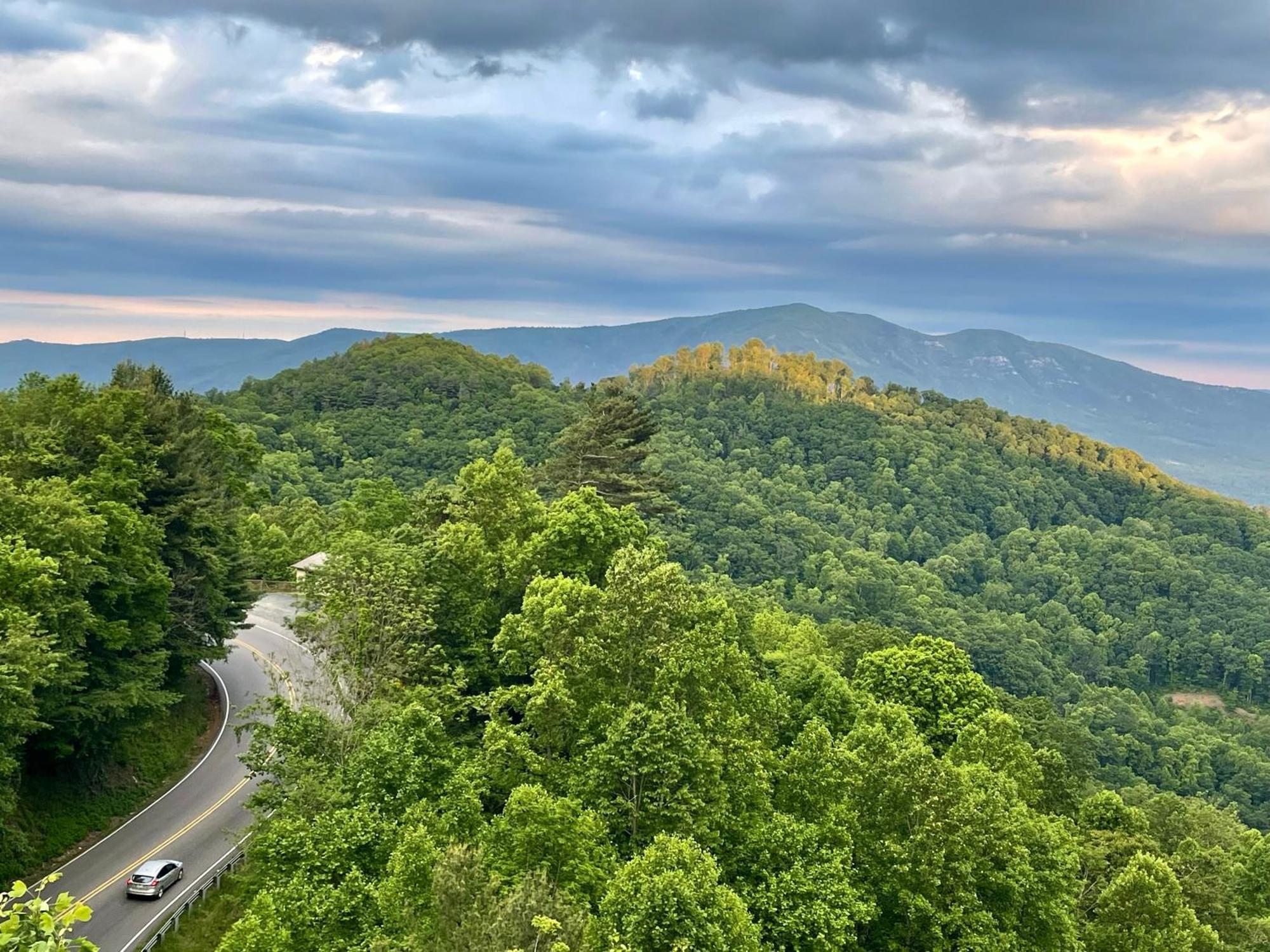 Skyline Village Inn Spruce Pine Ngoại thất bức ảnh