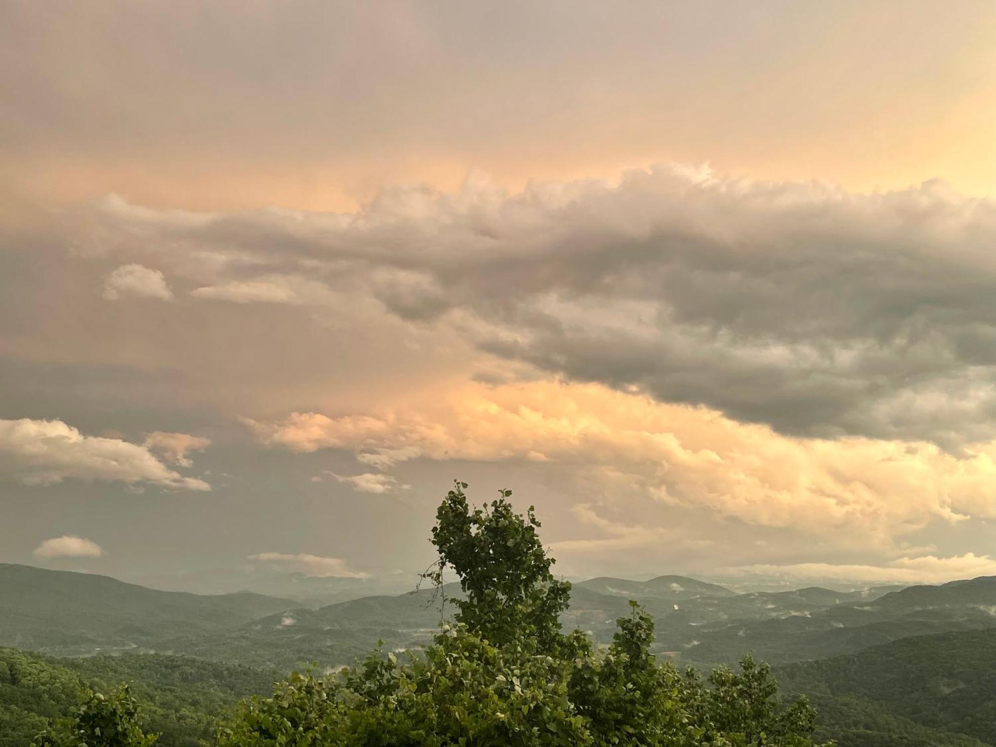 Skyline Village Inn Spruce Pine Ngoại thất bức ảnh