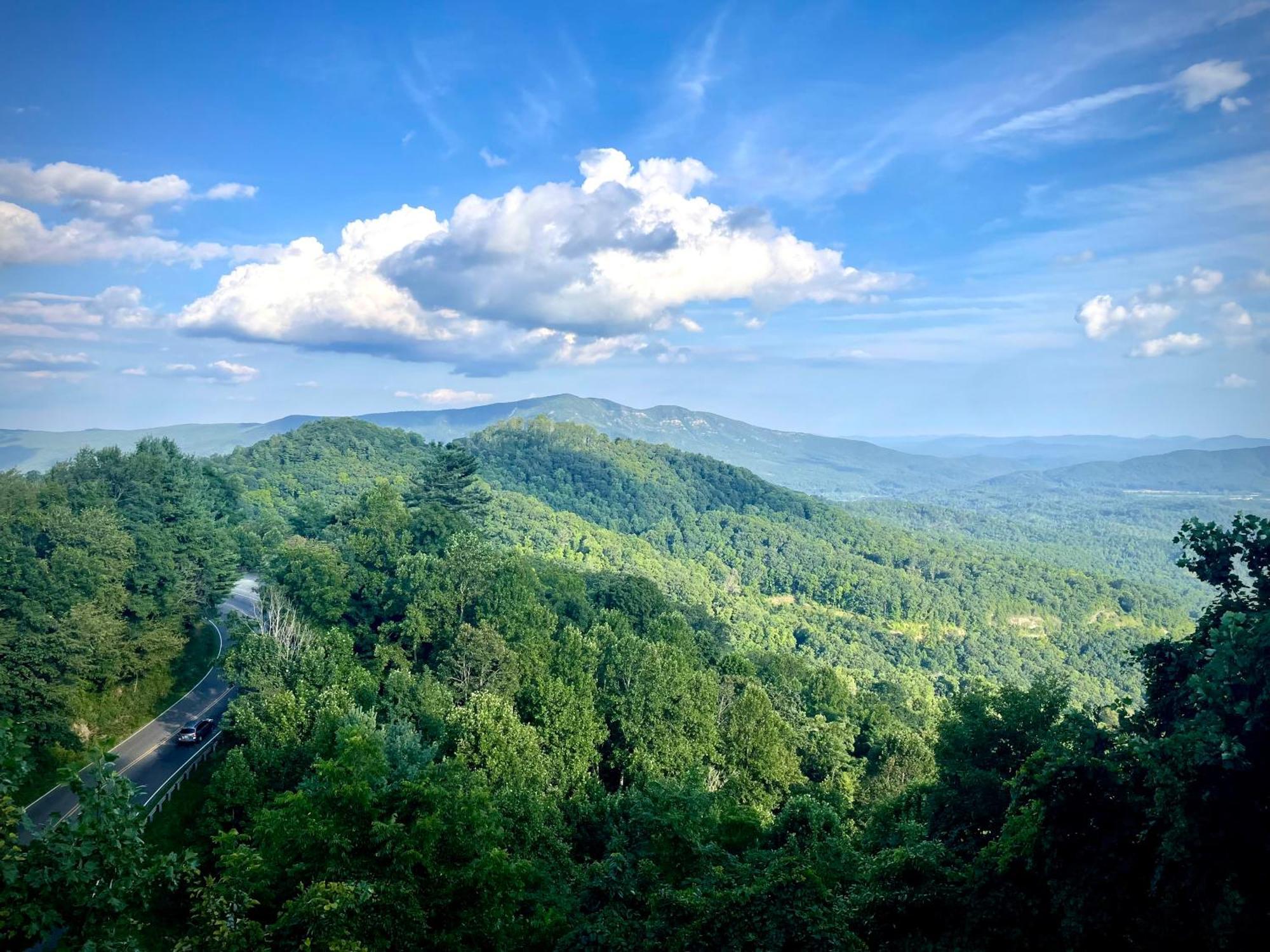 Skyline Village Inn Spruce Pine Ngoại thất bức ảnh