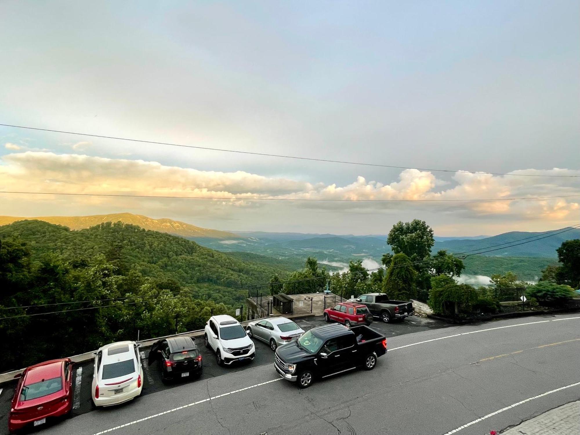 Skyline Village Inn Spruce Pine Ngoại thất bức ảnh