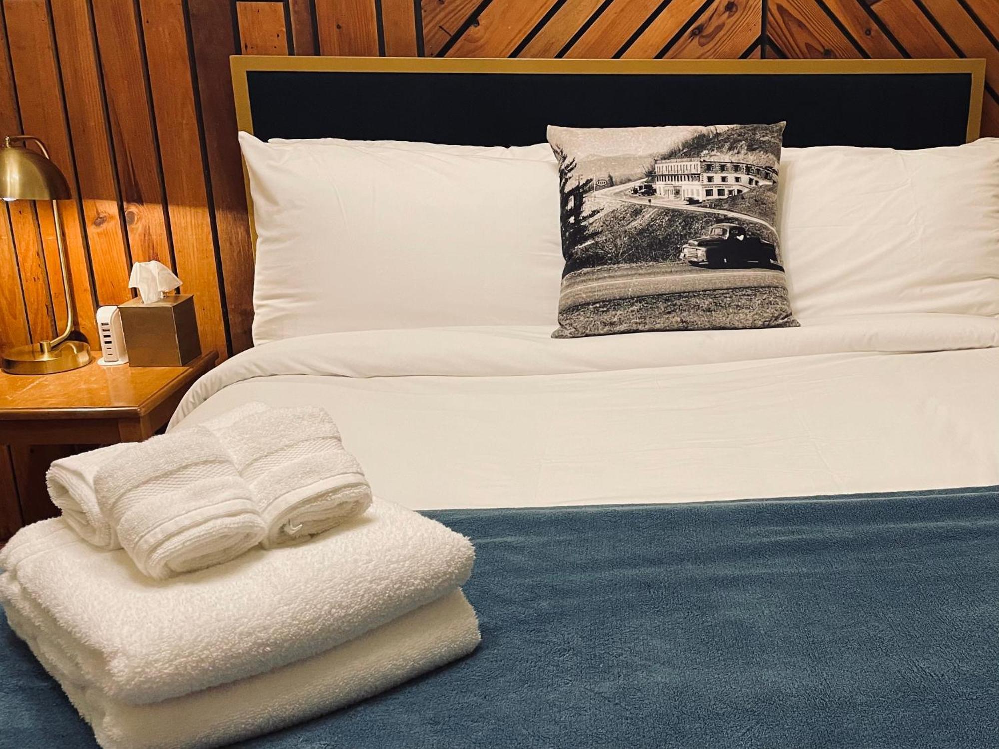 Skyline Village Inn Spruce Pine Ngoại thất bức ảnh